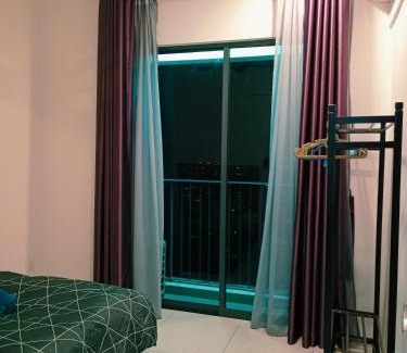 Central Seberang Perai Casa | Comfortable18 3R2B 7pax Meritus Perai