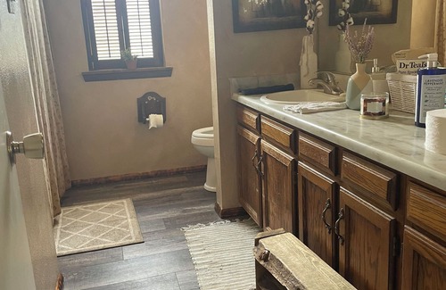 Bloomfield Otro | Comforting farmhouse with 3 bedrooms, farm animals, located by the river