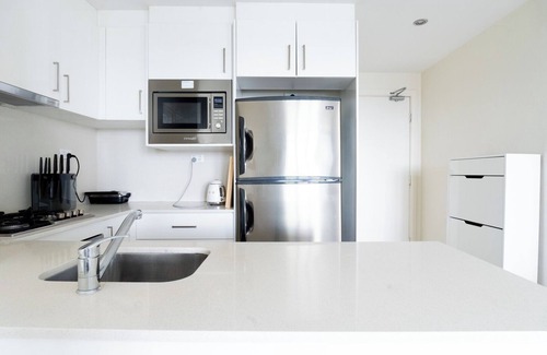 Burwood Apartamento | Comfy 1BDR Apt 3 minutes to Train Station Burwood