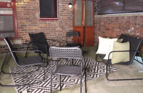 Detroit Apartamento | Comfy 1Bed With Full Patio! Free Parking Fast WiFi