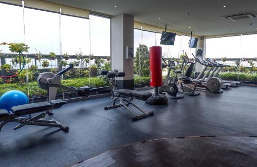 Pancoran Apartamento | Comfy 1BR L'Avenue Apartment By Travelio