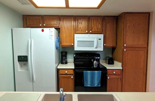 Westbrook Village Casa | Comfy 2 Bed/2 Bath Townhome In Pickleball Paradise, Westbrook Village, Peoria AZ