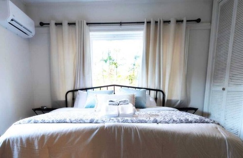 Medina Casa | Comfy 2 Bed and 2 Bath near Industrial Park!
