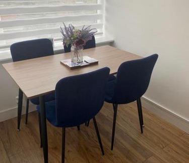 Wareham Casa | Comfy 2 bed house located at Wareham train station