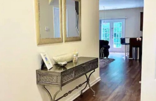 Bermuda Casa | Comfy 2-bedroom 1.5 Bath in a Beautiful community