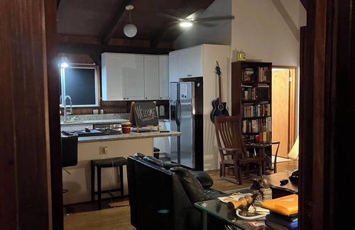 Keaau Casa | Comfy 2-bedroom 1-bath, in Kea'au near Hilo, WiFi and food forest