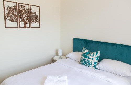 Greater Johannesburg Metropolitan Area Apartamento | Comfy 2bed 2bath in a Secure golf estate WIFI
