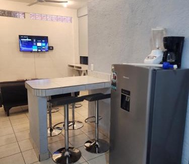 Almacén Apartamento | Comfy 2Bedroom minutes from downtown & fast wi-fi
