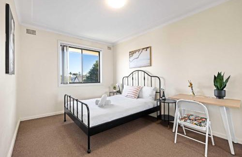 Auburn Apartamento | Comfy 2BR Base in Auburn - Easy Access Everywhere