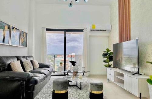Viejo Arroyo Hondo Apartamento | Comfy 2BR City Center Condo