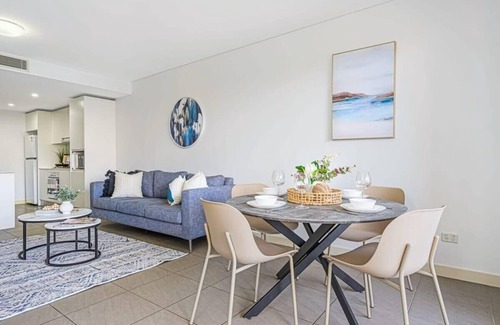Parramatta Apartamento | Comfy 2BR in Parramatta central with free parking