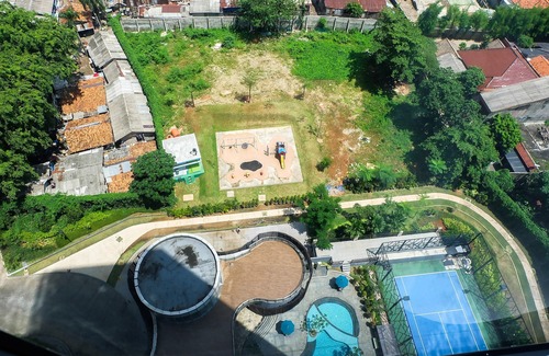Pancoran Apartamento | Comfy 2BR L'Avenue Apartment