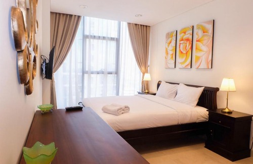 Pancoran Apartamento | Comfy 2BR L'Avenue Apartment By Travelio