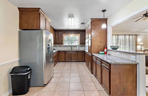 Aldine Casa | Comfy 3 beds/ 12 min DWNTN & IAH, Pet friendly, Fast WIFI, ECHO