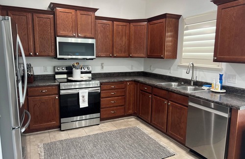 North Salt Lake Casa | Comfy 6 bed with hot tub near downtown SLC