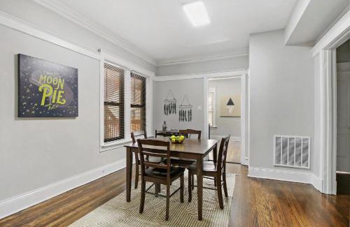 East Albany Park Apartamento | Comfy and Chic 2BR Apt close to Shops - Sunnyside 2F