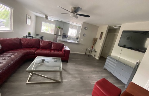 Roseville Casa | Comfy and freshly updated 2/1 duplex