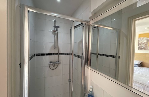Byfleet Apartamento | Comfy apartment in the heart of Byfleet!