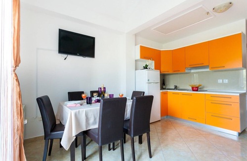 Sveti Anton Apartamento | Cómodo apartamento con aire acondicionado, WiFi y aparcamiento en Malinska