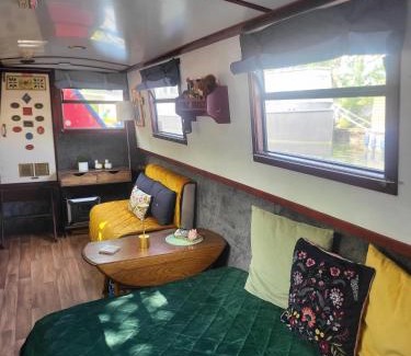 Westbourne Green Alquiler De Eote | Comfy Canal in Little Venice for Family & Friends