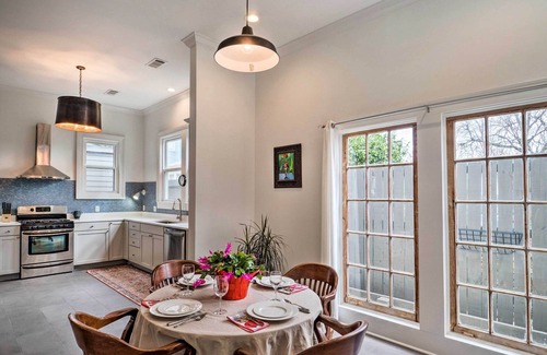 Natchez Casa | Comfy Central Natchez Hideaway: Walk to Dtwn!