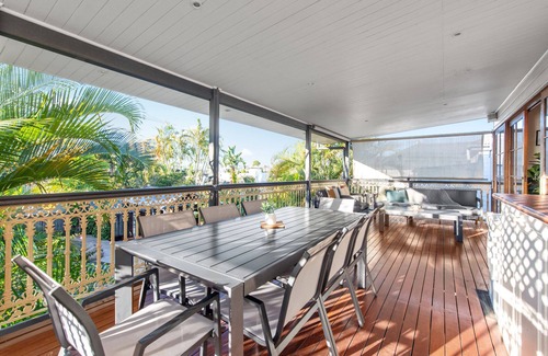 Woolloongabba Casa | Comfy, Character QLD’r ~ 3Bed House w/Parking ~ Woolloongabba