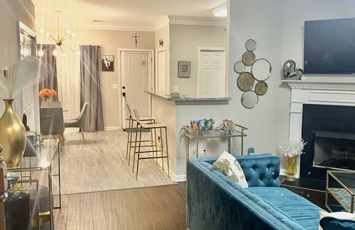 Austell Casa | Comfy Chic-2 bedroom Townhome