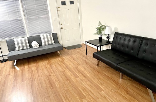 Hackensack Condominio | Comfy, Clean & Spacious w/2 TVs, parking, laundry