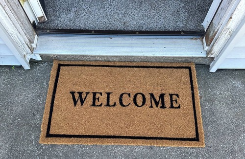 Bay City Casa | Comfy, cozy, and quiet. Very close to Kawkawlin River, access very close!