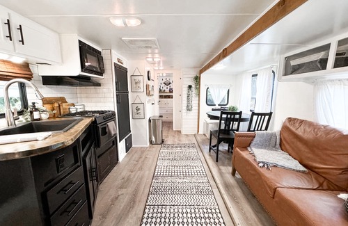 Fallbrook Alquiler De RV | Cómodo + acogedor Camper GLAMING!