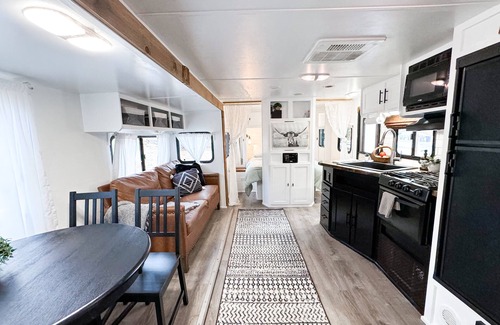 Fallbrook Alquiler De RV | Cómodo + acogedor Camper GLAMING!