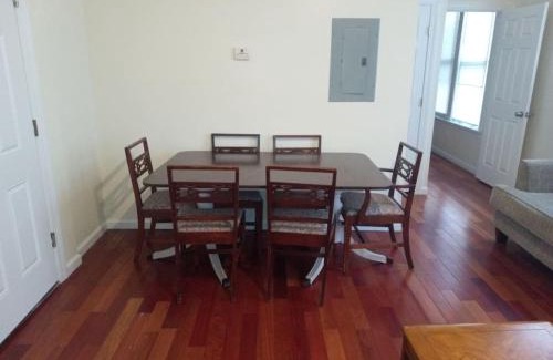 Niskayuna Apartamento | comfy cozy roomy