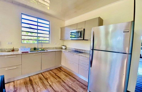Tamarindo Apartamento | Comfy dog-friendly apt, shared pool - close to Tamarindo
