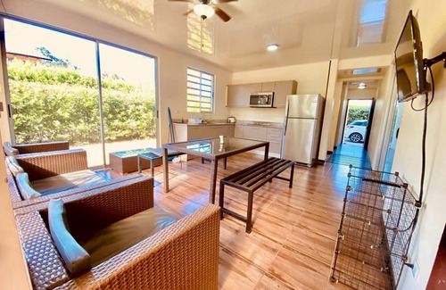 Tamarindo Apartamento | Comfy dog-friendly apt, shared pool - close to Tamarindo