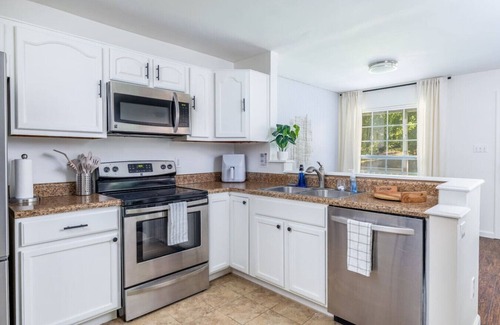 Maryville Casa | Comfy Duplex w/ 2 Kings+Sofa Bed