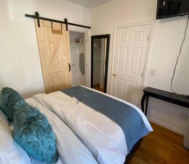 West New York Apartamento | Comfy Getaway Private Apt Studio