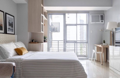 Legazpi Village Apartamento | Comfy Greenbelt Condo With Washer & Dryer