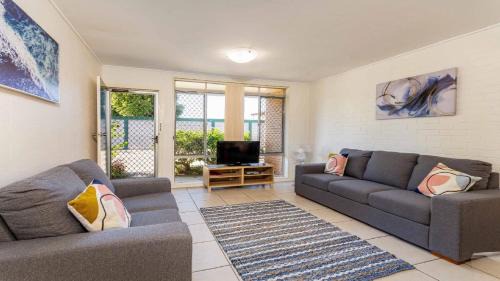 Bongaree Casa | Comfy Ground Floor Unit opposite waterfront! Welsby Pde, Bongaree