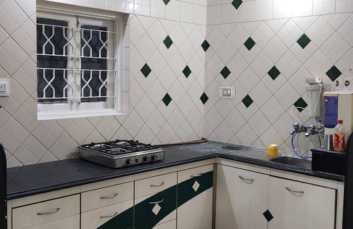 Vadodara Apartamento | Comfy Homestay at Prime Location — everything within 5 miles