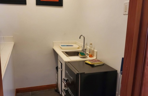 Lakewood Village Apartamento | Comfy, homey studio with private entrance and snack-prep area
