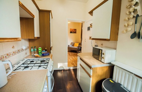 Canbury Apartamento | Comfy Kingston Central Garden House & Free Parking