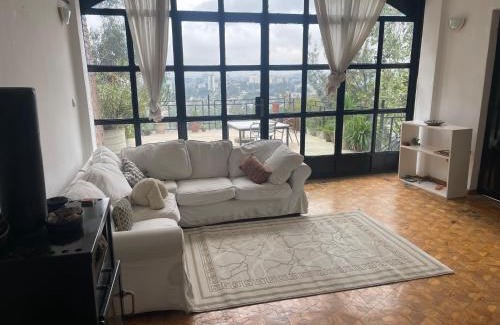 Yeka Apartamento | Comfy Living With Terrace & View