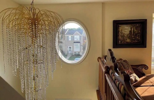Dumfries Casa | Comfy Luxury Vacation Getaway