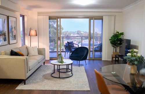Maroubra Apartamento | Comfy Maroubra Abode - Parking and District views