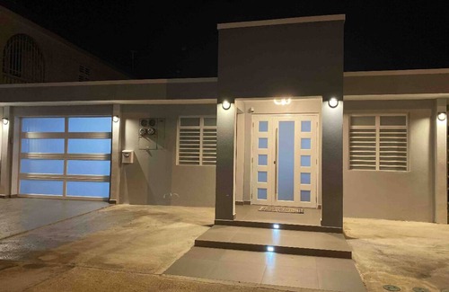 Sabana Abajo Casa | Comfy modern house near airport & beach