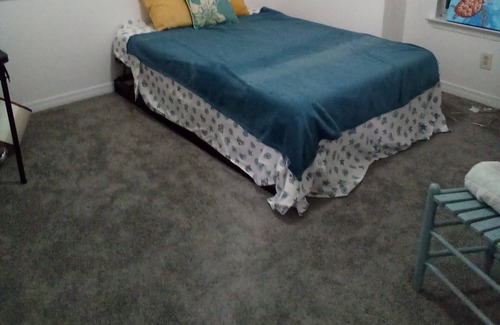 Daphne Apartamento | Comfy, modern stay. Close to bars and restaurants! Will have hot tub in Sept