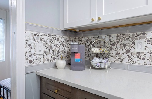 Central Manchester Casa | Comfy Nest ~ 3BR Sleeps 7 ~ 15 mins to Hartford