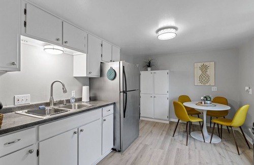 Portage Apartamento | Comfy Nook- 2Bed w/WiFi, 5 Miles from Cascade Mountain