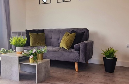 Hemel Hempstead Apartamento | Comfy One Bedroom Entire Apartment With 270 Degree View and Private Balcony