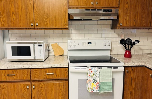 Warner Robins Casa | Comfy, Pet-Friendly Home close to Robins AF